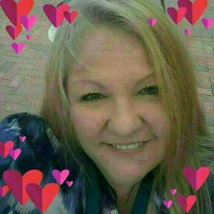 Meet your Posher, Deborah